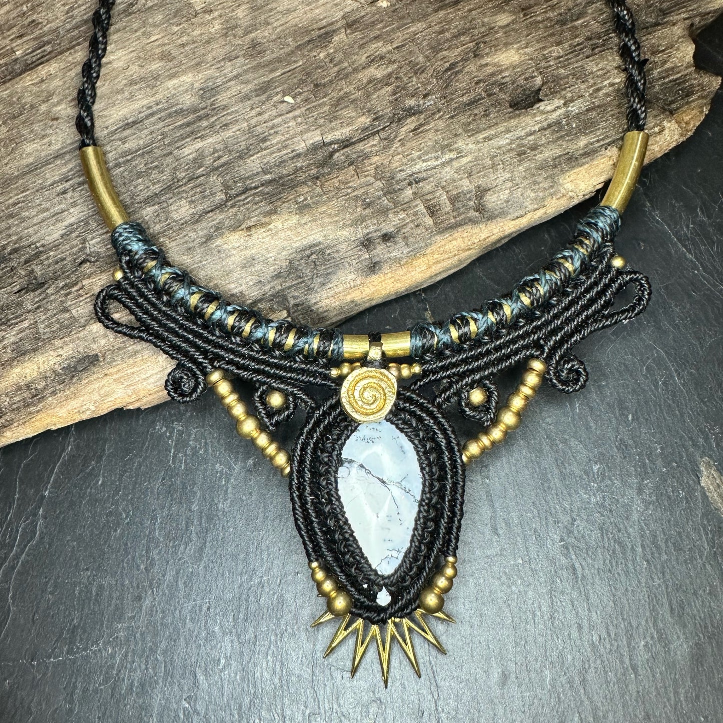 Dendritic Agate Collier