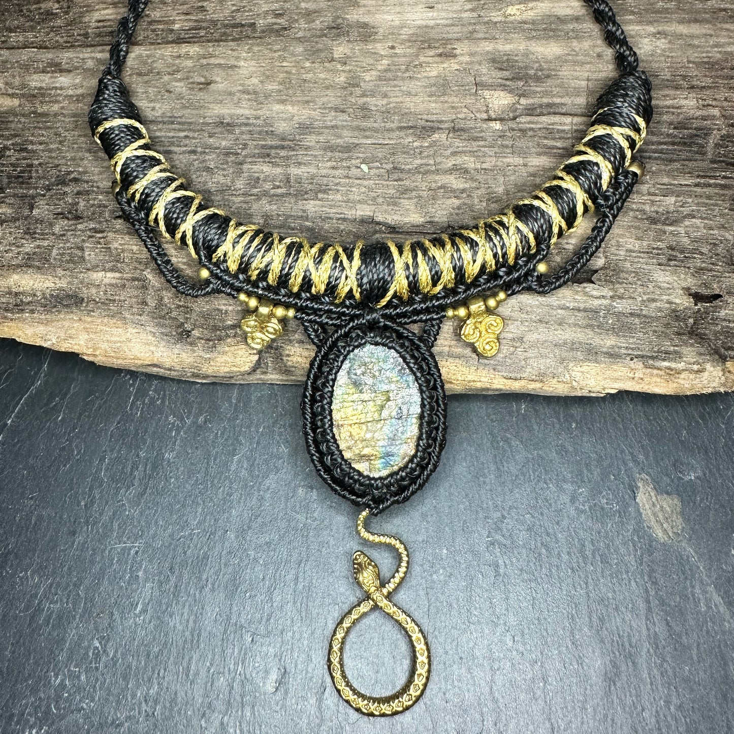 Raw Labradorite Collier